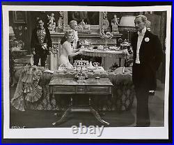 1957 Marilyn Monroe Original Photo The Prince And The Showgirl Movie Set Still