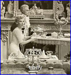 1957 Marilyn Monroe Original Photo The Prince And The Showgirl Movie Set Still