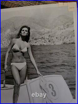 1967 Raquel Welch Bikini Photo Fathom Movie Hollywood Actress Sex Symbol Model