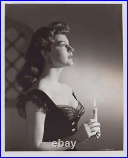 Ava Gardner (1950s)? Hollywood Beauty Stunning Portrait Exotic Photo K 402