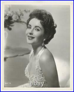 Elizabeth Taylor 1956 Stunning Youthful Portrait Original Studio Photo Liz 10014