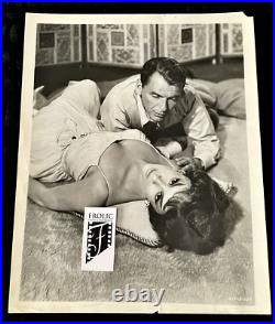 GINA LOLLOBRIGIDA & FRANK SINATRA 1959 NEVER SO FEW Her First Hollywood Movie