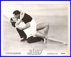 Gene Kelly + DEBBIE REYNOLDS in Singin' in the Rain 1952 VINTAGE ORIG Photo 667