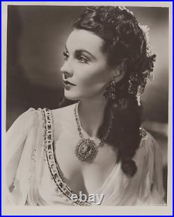 HOLLYWOOD BEAUTY VIVIEN LEIGH STYLISH POSE STUNNING PORTRAIT 1950s Photo 30