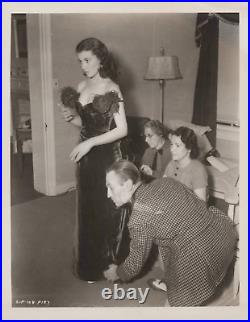 HOLLYWOOD BEAUTY Vivien Leigh BACKSTAGE STUNNING PORTRAIT 1950s ORIG Photo 424