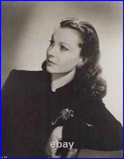 HOLLYWOOD BEAUTY Vivien Leigh STYLISH POSE STUNNING PORTRAIT 1950s Photo 424