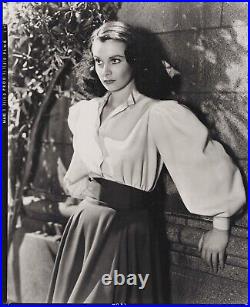 HOLLYWOOD BEAUTY Vivien Leigh STYLISH POSE STUNNING PORTRAIT 1950s Photo 424